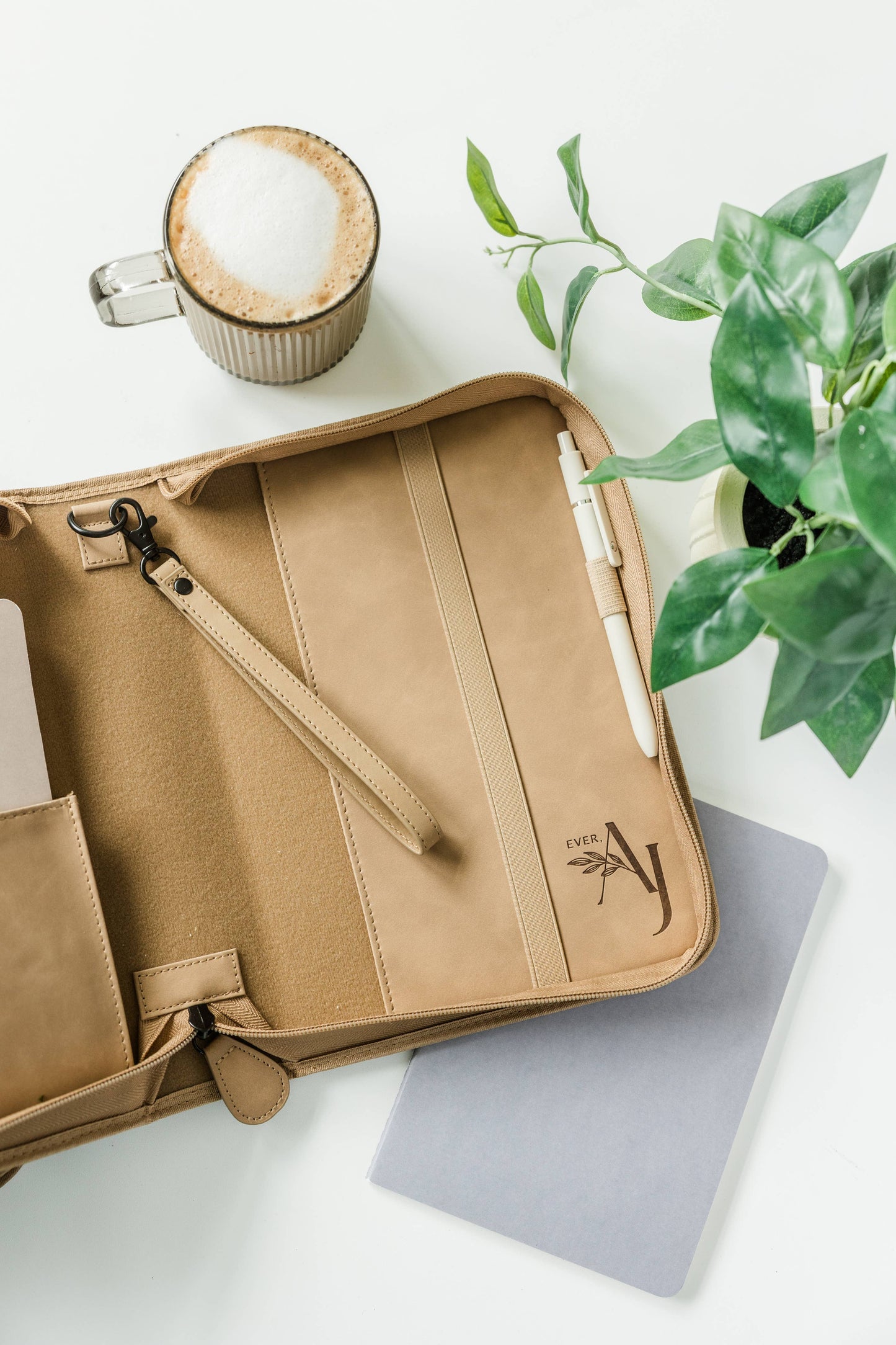 Bible Cover, Vegan Leather, Wreath Bible Case, Holy Bible